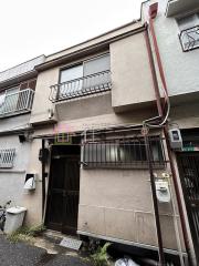 王子町3丁目貸家