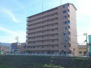 近鉄難波・奈良線河内花園駅まで徒歩22分