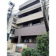 都営新宿線新宿三丁目駅まで徒歩5分