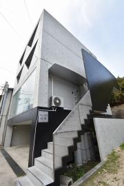 ＪＲ山陽本線西広島駅まで徒歩13分