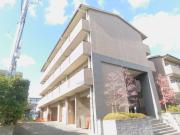 阪急千里線北千里駅までバス約10分 徒歩2分