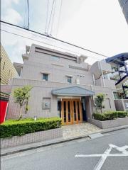 都営大江戸線国立競技場駅まで徒歩8分