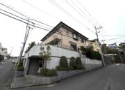 小田急小田原線新百合ヶ丘駅まで徒歩17分