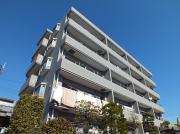 京王線千歳烏山駅まで徒歩15分