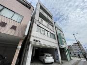 鹿児島市電唐湊線市役所前駅まで徒歩2分
