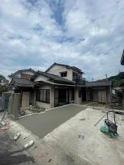 城山町2-24貸家