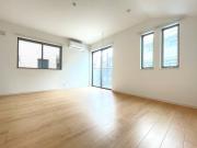 東京メトロ丸ノ内線中野坂上駅まで徒歩8分