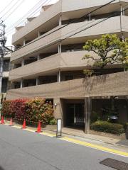 ルーブル都立大学