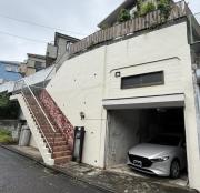 京王相模原線京王多摩センター駅までバス約11分 徒歩2分