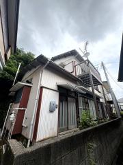 深田台8番地貸家