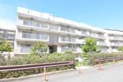 UR多摩ニュータウン長池公園せせらぎ通り北
