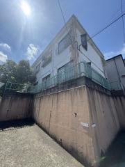 京王線多摩動物公園駅まで徒歩8分