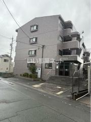 ユトリロ市場台