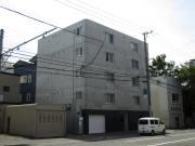 地下鉄南北線さっぽろ駅まで徒歩9分