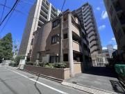 西鉄天神大牟田線西鉄平尾駅まで徒歩3分