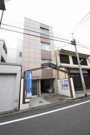 地下鉄烏丸線今出川駅まで徒歩15分