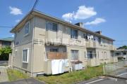 ＪＲ中央線高尾駅までバス約5分 徒歩1分