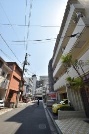 広島電鉄宇品線広電本社前駅まで徒歩3分