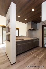 東犀南戸建 B
