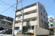 ＪＲ東海道本線摂津本山駅まで徒歩4分