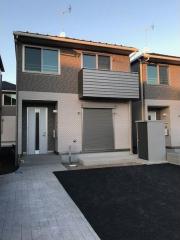 プラデュパイン イースト C