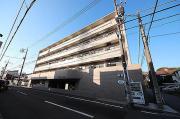 ＪＲ中央線八王子駅までバス約12分 徒歩1分