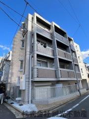 西鉄天神大牟田線西鉄平尾駅まで徒歩4分