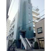 東京メトロ丸ノ内線本郷三丁目駅まで徒歩4分