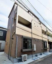 東急田園都市線三軒茶屋駅まで徒歩14分