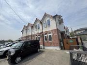 ROYAL BRICKS APARTMENT V