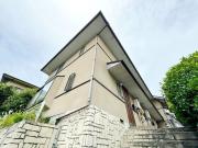 クアトロスタシオン