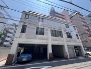 広島電鉄宇品線中電前駅まで徒歩4分