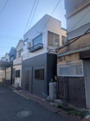 栄町3丁目148貸家