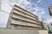 小田急小田原線東海大学前駅まで徒歩20分