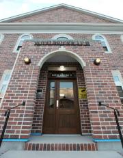 ROYAL BRICKS APARTMENT 3Ave