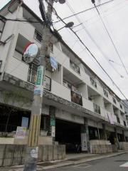 魚住住宅