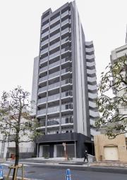 都営新宿線新宿三丁目駅まで徒歩9分