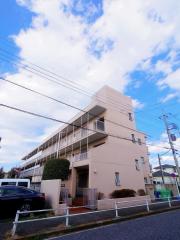 西武新宿線花小金井駅までバス約10分 徒歩4分