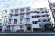 西武狭山線西武球場前駅まで徒歩7分