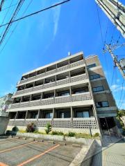 南海泉北線和泉中央駅まで徒歩31分