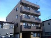 ＪＲ奥羽本線秋田駅までバス約10分 徒歩1分