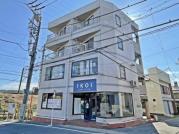 小田急小田原線鶴巻温泉駅まで徒歩4分