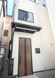 ＪＲ京浜東北・根岸線蕨駅までバス約11分 徒歩2分