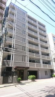 長崎電軌本線出島駅まで徒歩4分