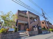 近鉄難波・奈良線近鉄奈良駅までバス約15分 徒歩3分