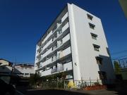 地下鉄七隈線福大前駅まで徒歩30分