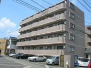 鹿児島市電谷山線荒田八幡駅まで徒歩5分