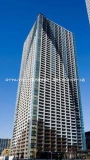 THE TOKYO TOWERS MID