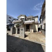 枚方市高田2-19-5 2階建