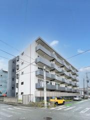 西鉄天神大牟田線井尻駅まで徒歩13分